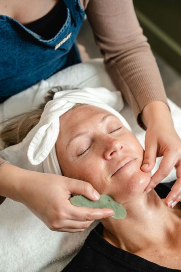 Heyday Personalized Facial with Gua Sha - Image 2