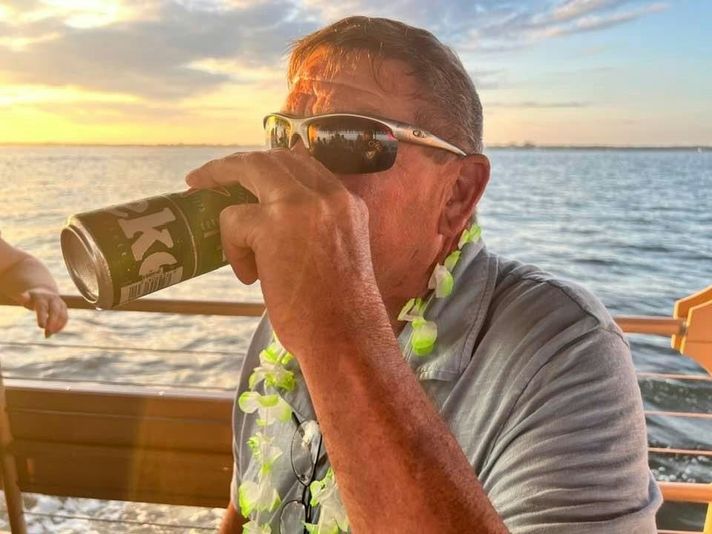 Sunset Tiki Boat Cruise in Long Island - Image 5