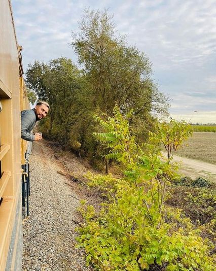 River Fox Train Ride through Yolo County - Image 2