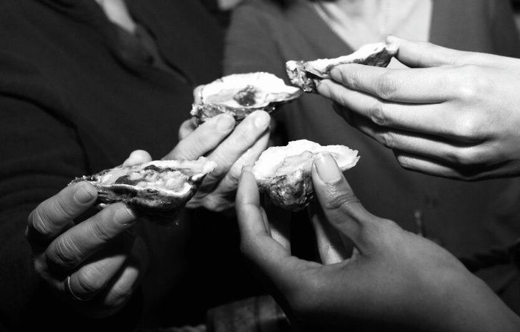 The Wonderful World of Oysters Culinary Exploration - Image 1