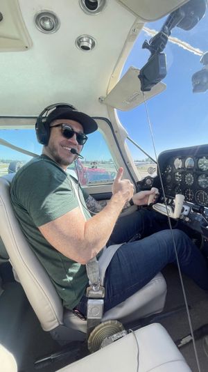 Learn to Fly a Plane in Chicago - Downtown Adventure Flight - Image 2
