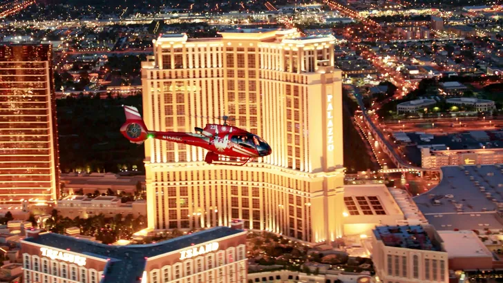 Las Vegas Strip Highlights Night Helicopter Tour
