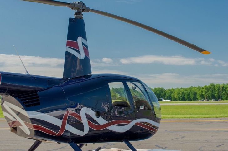 Learn to Fly an R44 Helicopter in New York - Image 4