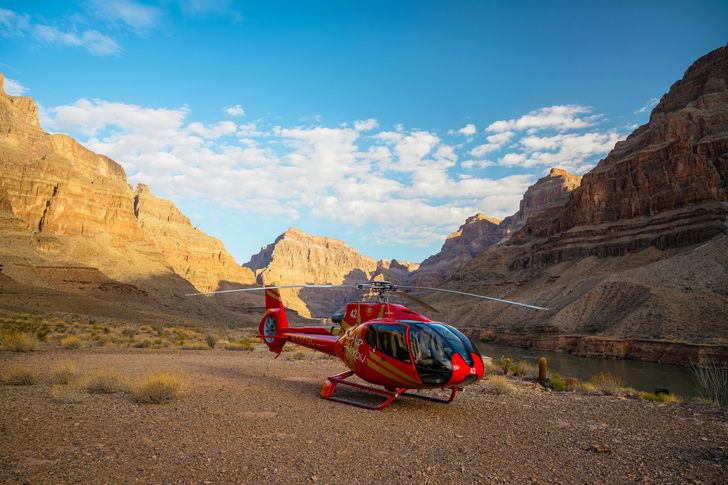 Sunset Helicopter Tour with Canyon Landing & Champagne - Image 6