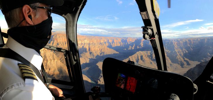 Grand Canyon Helicopter Tour with Canyon Landing & Champagne - Image 6
