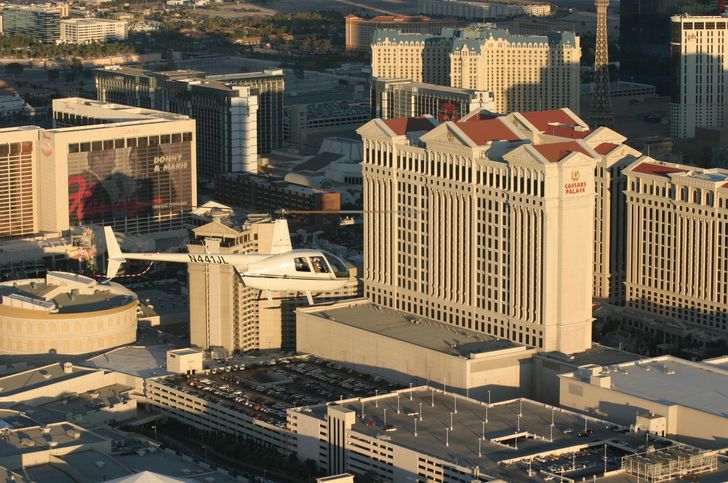 Learn to Fly a Robinson R22 Helicopter in Las Vegas - Image 5