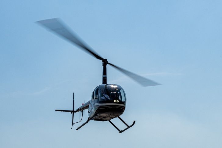 Couples Private Helicopter Tour of NYC from Westchester - Image 4