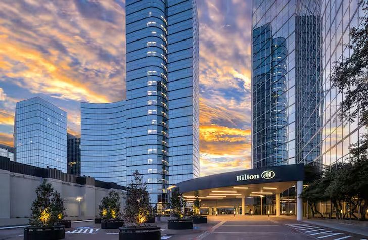 Dallas Dream: One-Night Hotel Experience - Image 2