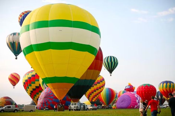 Hot Air Balloon Ride Over Shenandoah - Image 3