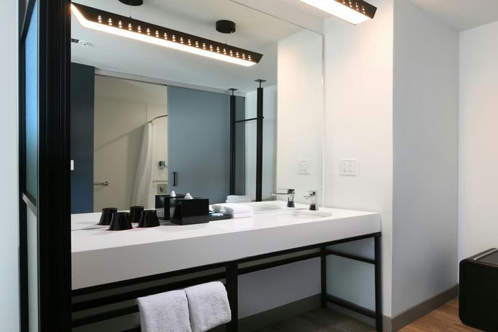 Austin Getaway: One-Night Stay - Image 10