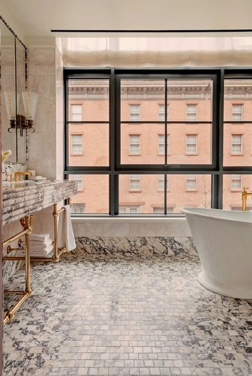 NYC Escape: 1-Night Luxury Stay - Image 11