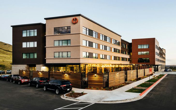 Denver Delight: Exclusive 2-Night Hotel Stay - Image 9