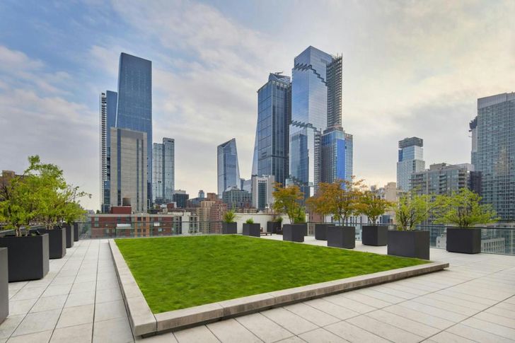 New York City Oasis: 1-Night Hotel Stay - Image 10