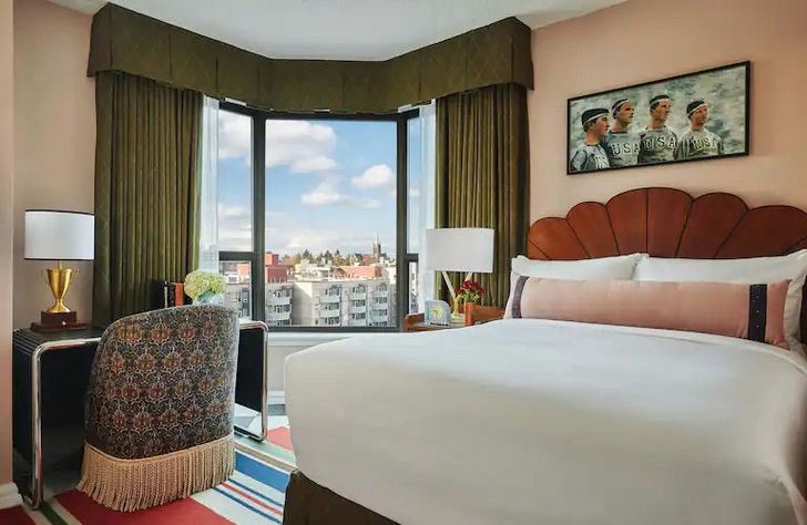 Seattle Serenity: 2-Night Hotel Retreat - Image 7