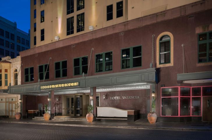 San Antonio Escape: One-Night Hotel Stay - Image 6