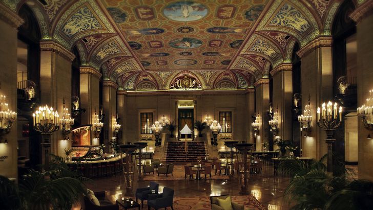 Chicago Charm: 1-Night Hotel Experience - Image 6