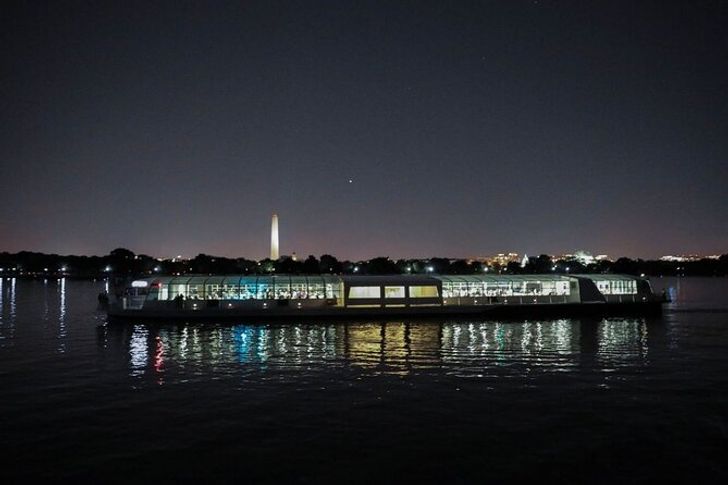 Saturday Premium Romantic Dinner Cruise for 2 in DC - Image 2
