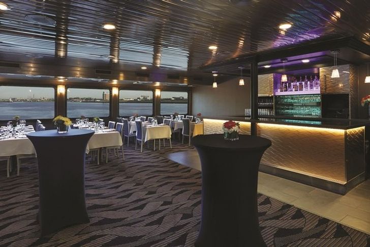 Saturday Boston Romantic Dinner Cruise on Odyssey - Image 4