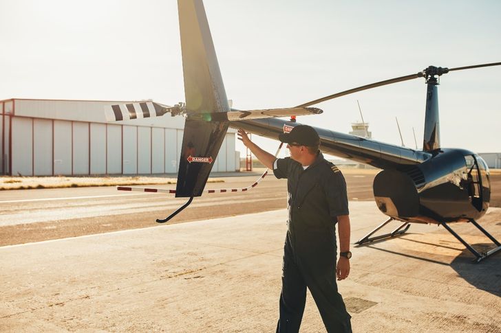 Learn to Fly an R44 Helicopter in New York - Image 3
