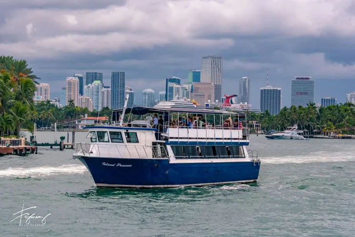 Miami Sightseeing Cruise & Millionaires Row