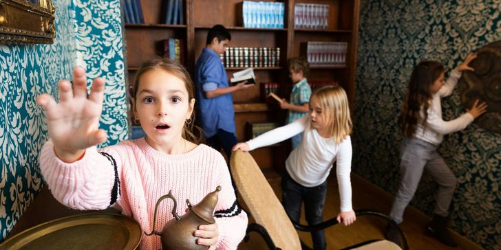 Bonkers' Chocolate Factory Kids Mystery Party