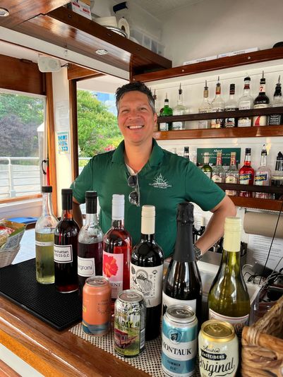 Sunset Cocktail Cruise aboard Yacht Kingston - Image 3