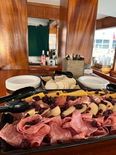 Sunset Cocktail Cruise aboard Yacht Kingston - Image 5