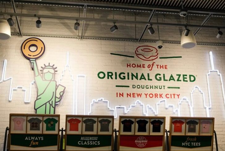 NYC Iconic Times Square Donut Tour - Image 5