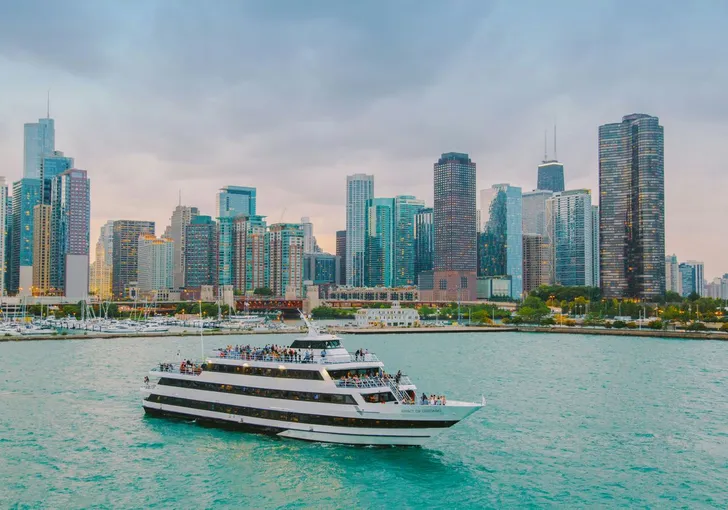 Saturday Signature Lunch Cruise on Lake Michigan