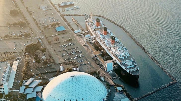 Romantic Sunset Deluxe Plane Tour of Orange County for 2 - Image 6