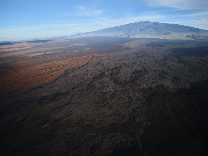 Doors off or on Kilauea Volcano Eruption Helicopter Tour - Image 5