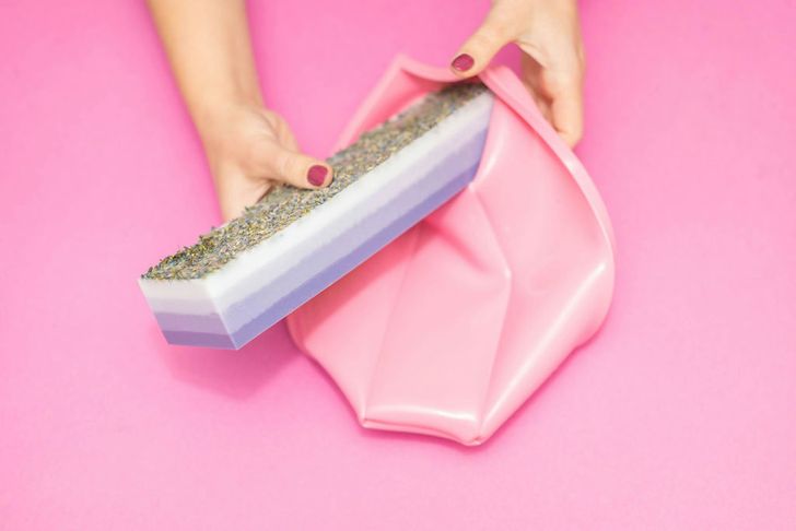 Layered Soap Making Experience Kit - Image 2