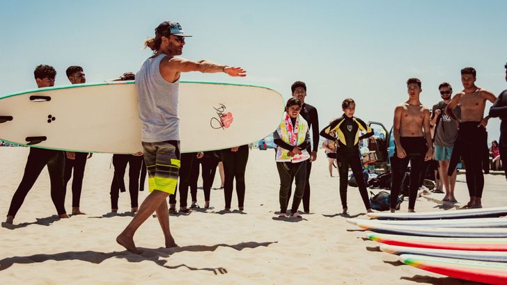 Santa Monica Group Surfing Lesson - Image 4