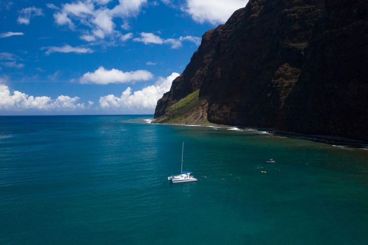 Leila Napali Sunset Dinner Sail - Image 3