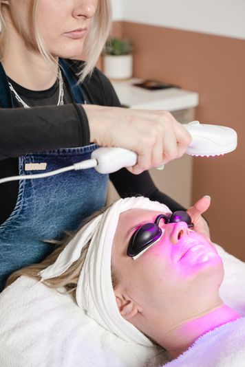 Heyday Personalized Facial with Light Therapy - Image 2