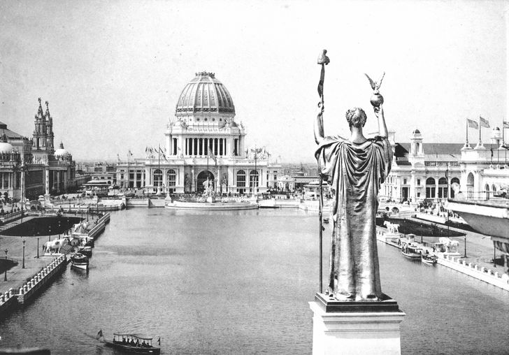 The Devil in the White City Bus Tour - Image 1