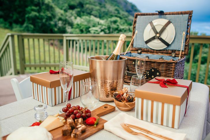 Luxury Picnic With Ocean View Landing Helicopter Tour - Image 2