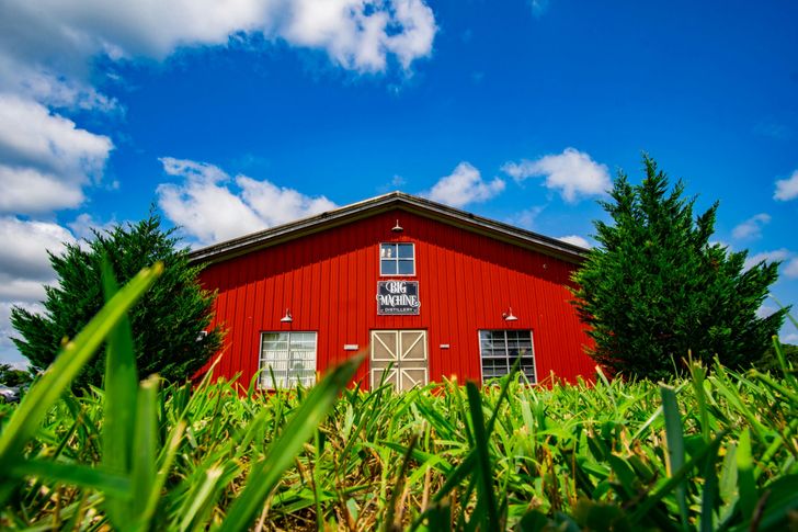 Lynnville Big Machine Distillery Tour