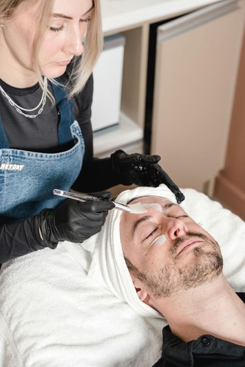 Heyday Personalized Facial with Hydro Wand Infusion - Image 2