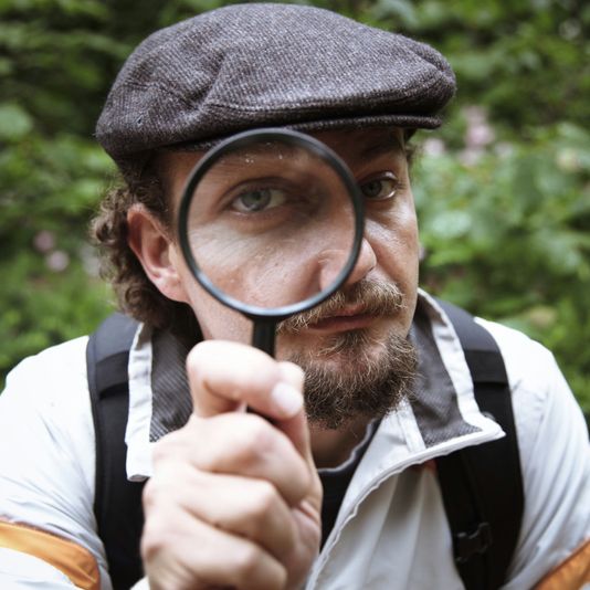 Immersive Murder Mystery Exploration Game - Image 2