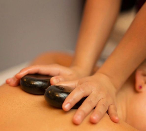 Traditional Thai Massage with Hot Stone - Image 2
