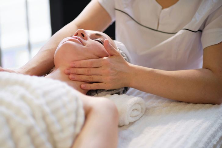 Rejuvenating Full Body Massage
