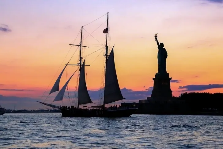 NYC Sunset and Live Jazz Sail