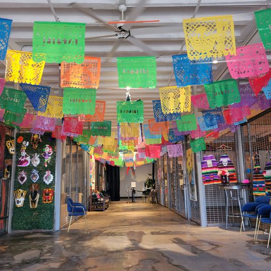 Dallas Food Tour of Bishop Arts and Oakcliff with Cocktails - Image 3