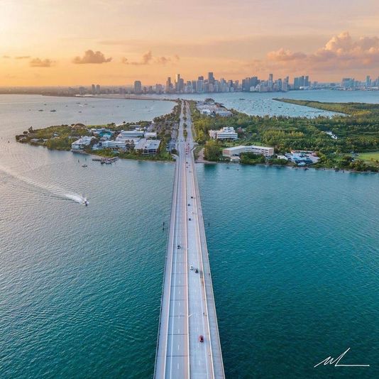 Private Miami Plane Tour at Sunset - Image 6