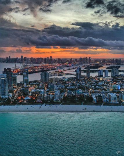 Private Miami Plane Tour at Sunset - Image 5