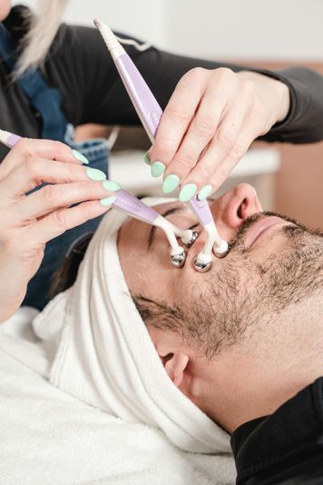 Heyday Personalized Facial with Microcurrent - Image 3