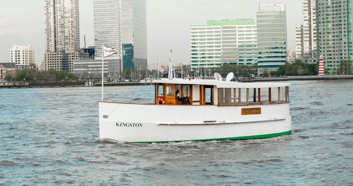 Mimosa, Statue & Skyline Cruise aboard the Yacht Kingston - Image 2