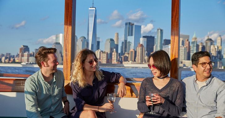 Mimosa, Statue & Skyline Cruise aboard the Yacht Kingston - Image 1