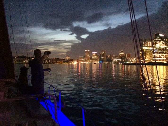 Weekend Moonlight Sail on Unforgettable - Image 4